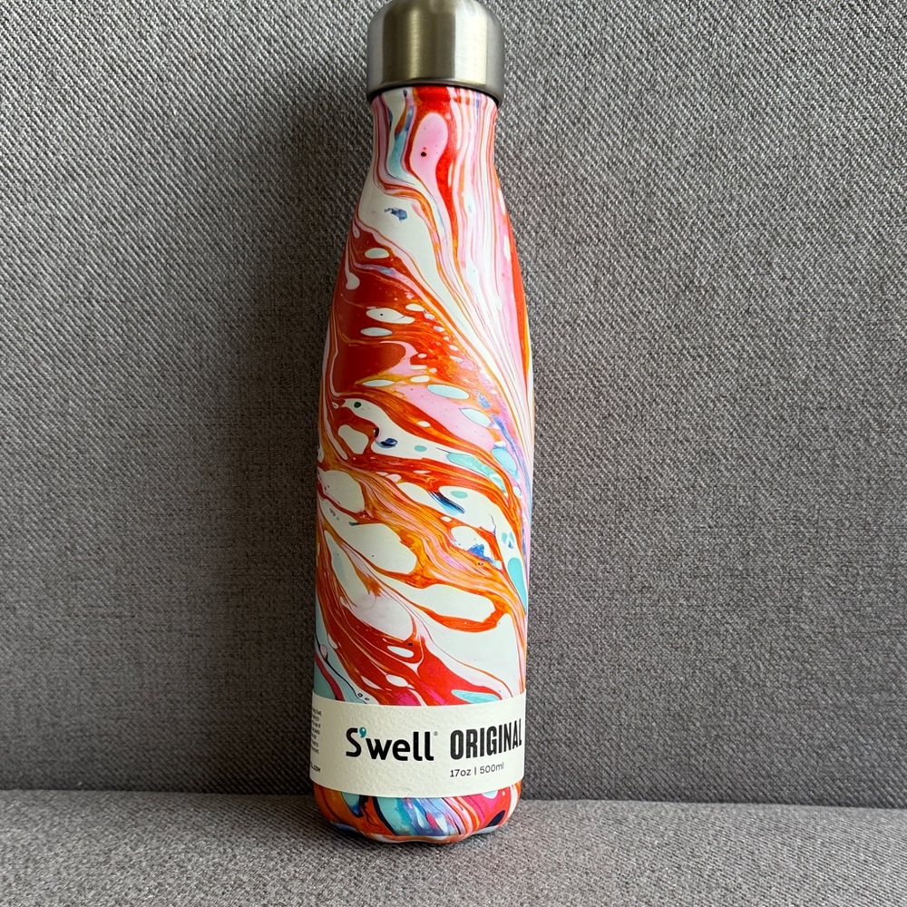 S'well Original 17 oz  Vibrant Marble Swirl Bottle